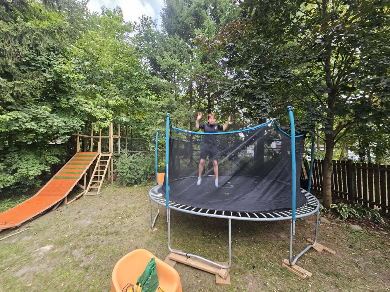 Yard vibes